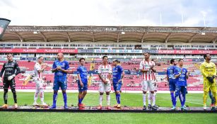 Necaxa presentó sus uniformes en el Victoria