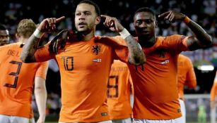 Memphis Depay y Quincy Promes con la Oranje