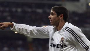 Cicinho durante un partido del Real Madrid