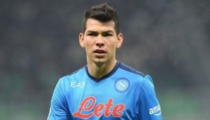 Hirving Lozano jugando partido con el Napoli en la Serie A