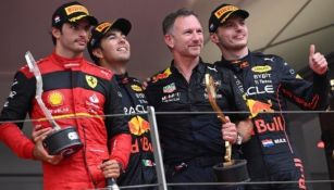 Sainz, Checo Pérez, Horner y Verstappen en el podio del GP de Mónaco