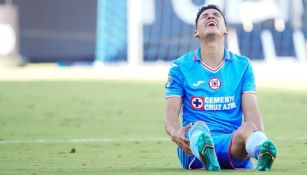 Uriel Antuna en lamento con Cruz Azul