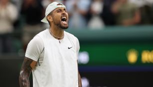 Tsitsipas se va eliminado de Wimbledon  y con una multa de 10 mil dólares