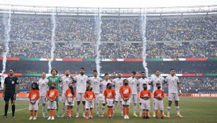 Jugadores del Tri previo a un partido