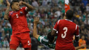 Raúl Jiménez anotó el gol de chilena contra Panamá