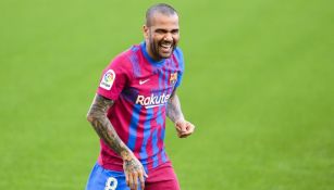 Dani Alves jugando con el Barcelona