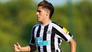 Santiago Muñoz en pretemporada con Newcastle