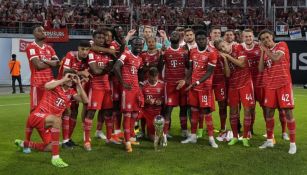 Jugadores de Bayern Munich en festejo