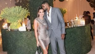 Tristan Thompson y Khloé Kardashianse en un evento