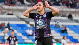 Charlyn Corral se enganchó con la afición 