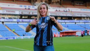 Karla Padilla previo a un partido de Querétaro Femenil
