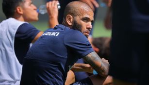 Dani Alves en entrenamiento con Pumas