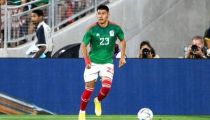 Jesús Gallardo durante un partido de México