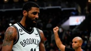 Kyrie Irving durante un partido de los Nets