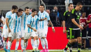 Jugadores de Argentina festejando un gol