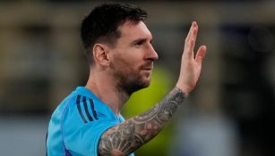 Messi en entrenamiento con Argentina