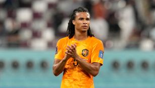 Nathan Aké en Qatar 2022 con Países Bajos