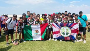 Jugadores jóvenes mexicanos en Perú