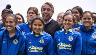 Emilio Azcárraga manifestó su apoyo al futbol femenil y destacó el trabajo de América