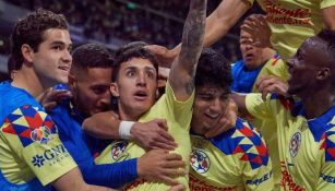 América se impone a Santos en un duelo repleto de goles en el Estadio Azteca