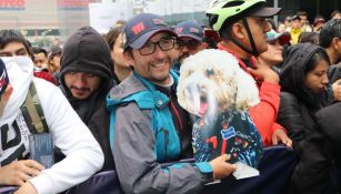 ¡Inicia la Checomanía! Cientos de fans se reunen para ver a Sergio Pérez previo al GP de México