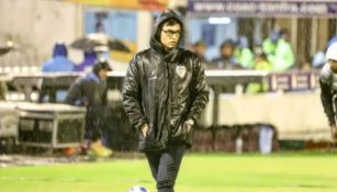 Joe Armas, de albañil a ser el director técnico más joven de la Liga de Ecuador