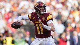 Carson Wentz firma con Los Angeles Rams 