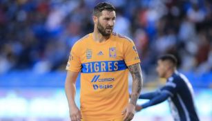 Gignac ya tiene el alta médica pero permanecerá en Monterrey