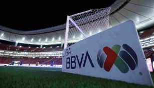 El partido entre Chivas y Pumas se retrasó por un insólito motivo