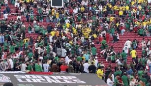 Se presentó una bronca en las gradas previo al México vs Colombia
