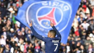 Nasser Al Khelaïfi espera que Kylian Mbappé permanezca en el PSG la próxima temporada