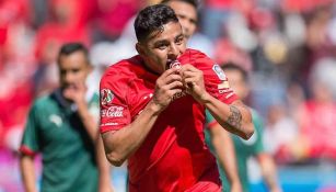 Vega ya es nuevo jugador de los Diablos Rojos de Toluca