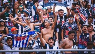¡Lamentable! Riña entre aficionados de Alianza Lima y Universitario deja a dos menores heridos