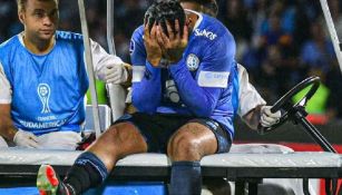 Lucas Passerini, exjugador de Cruz Azul, sufre fuerte lesión en la rodilla derecha