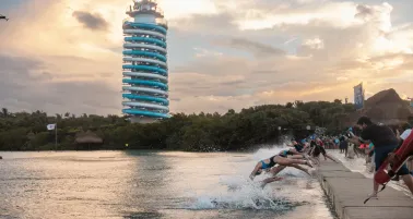 Triatlón Xel-Há 2025 confirma a Crisanto Grajales para su 15to aniversario 