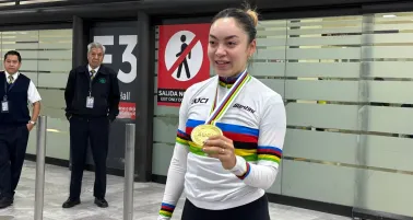 "Todo México es campeón mundial": Yareli Acevedo tras medalla de oro en ciclismo de pista