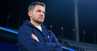 “Vamos a enmudecer el Volcán”: Larcamón lanza mensaje contundente tras Semifinal de Ida