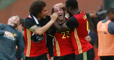 Jugadores de Bélgica celebrando la anotación del triunfo
