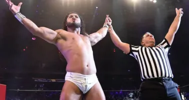 Rush festeja un triunfo en ROH