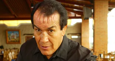 Perro Aguayo en sesión fotográfica