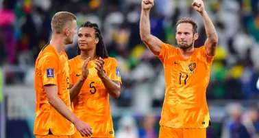 Jugadores de Países Bajos celebran una anotación