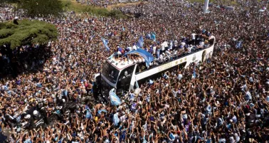 La afición de Argentina se aglomeró en las calles