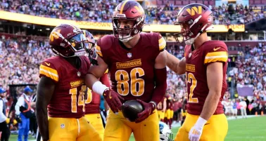 Commanders aplasta a Panthers pese a lesión de Jayden Daniels