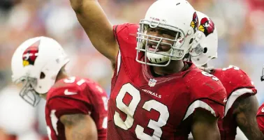 Calais Campbell firma con los Cardenales de Arizona y se prepara para su 18.ª temporada