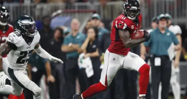 Julio Jones le dice adiós a los emparrillados después de 13 temporadas