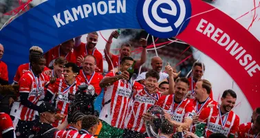 Chucky Lozano se proclama campeón con PSV pese a marcharse a la MLS