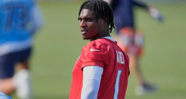 Cam Ward: ‘Somos mediocres’, admite QB de los Titans tras primeras prácticas