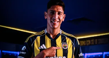Fenerbahçe presenta oficialmente a Edson Álvarez; utilizará el '11'