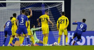 Fenerbahce perdió ante Dinamo Zagreb en Europa League