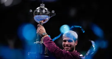 Alcaraz vence a Fritz y conquista el Abierto de Japón